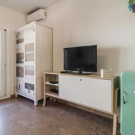 Gorgeous In With Kitchen