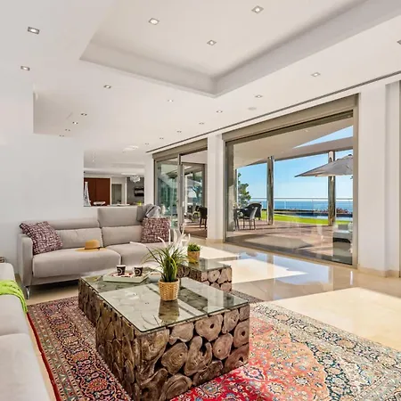 Villa Campomanes - Plusholidays Altea