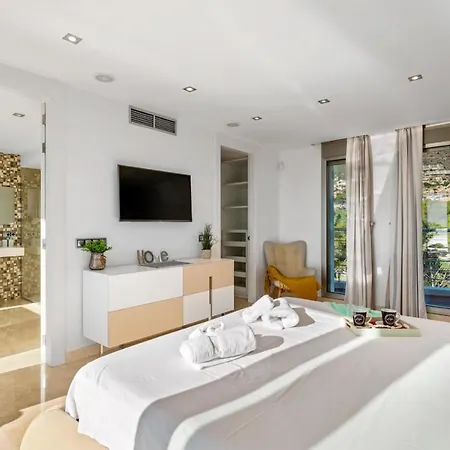Villa Campomanes - Plusholidays *