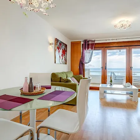 Sol Apartment *