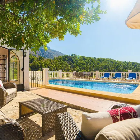Belvilla By Oyo Nuestra Montana Villa