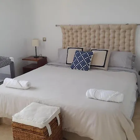 Luxurious In Hills Villa