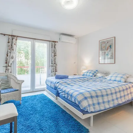 Seafront Apartment Altea