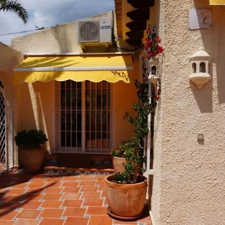 Holiday home Vakantie In *