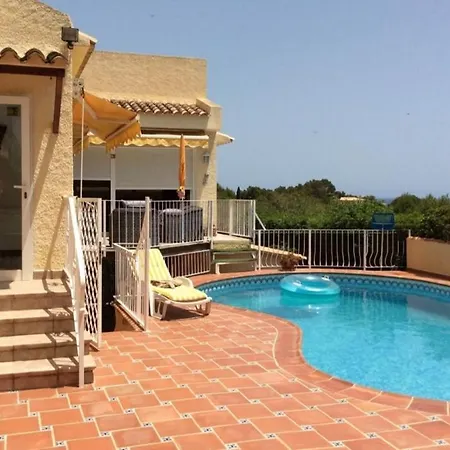 Holiday home Vakantie In