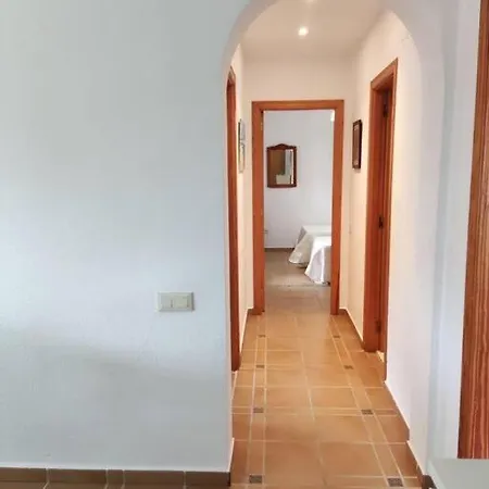 Apartment Alt.hills Priv-garden & Big Pool
