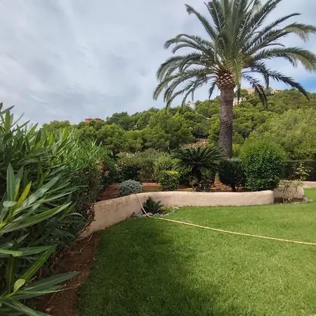 Apartment Alt.hills Priv-garden & Big Pool