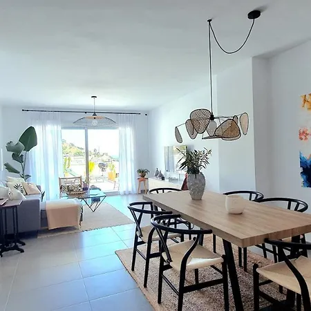 Apartment Coastal Hills *