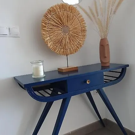 Coastal Hills Apartment