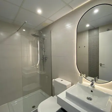 Coastal Hills Apartment *
