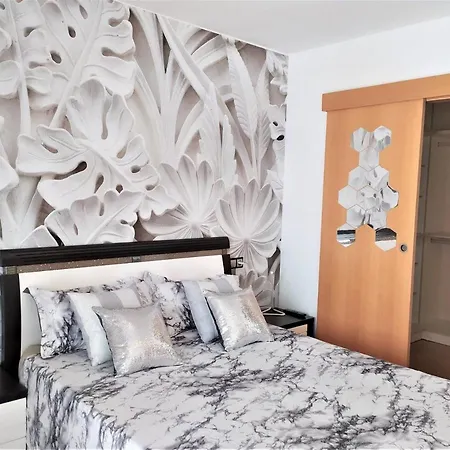 Encantador Apartamento En