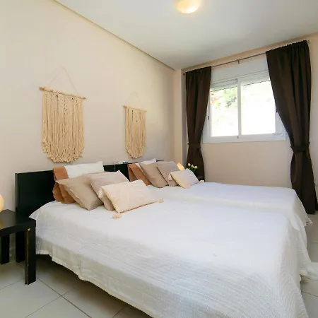 Apartment Jardines De Hills-4 By Interhome
