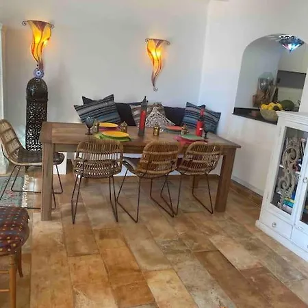 La Mirador *