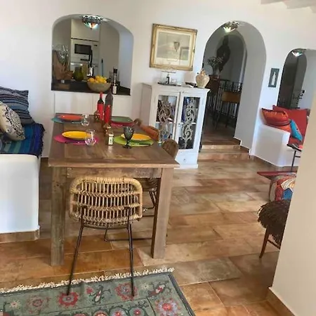 La Mirador Apartment