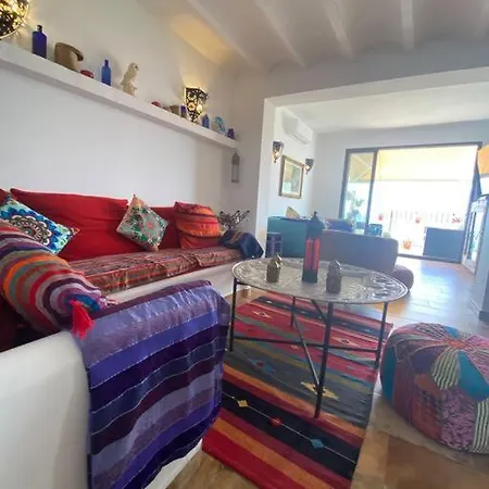 La Mirador Apartment *