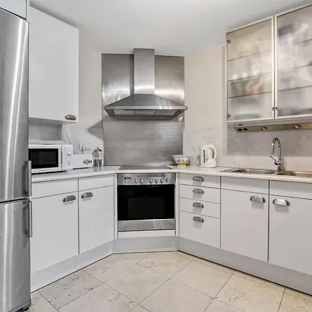 Gadea 6-2 Apartment