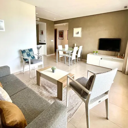 Lirios Hills Sea View *