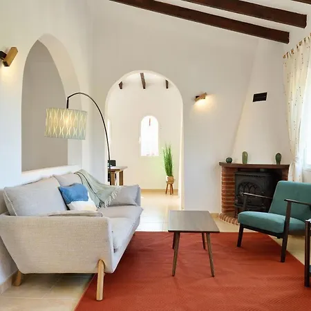 Villa With Pool And Hot Tub On Golf Course