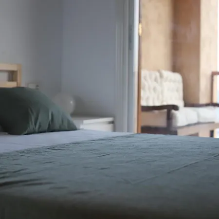 Precioso Apartamento En Primera Linea Del Puerto De Campomanes