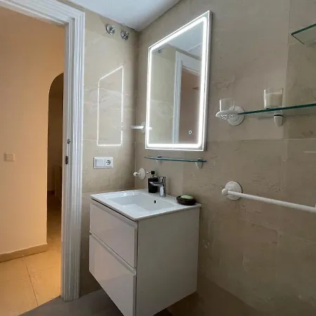 Precioso Apartamento En Primera Linea Del Puerto De Campomanes * Altea