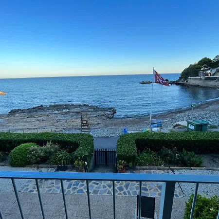 Seafront By Kalmarent Apartamento