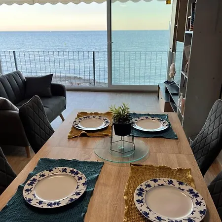 Seafront By Kalmarent Apartamento