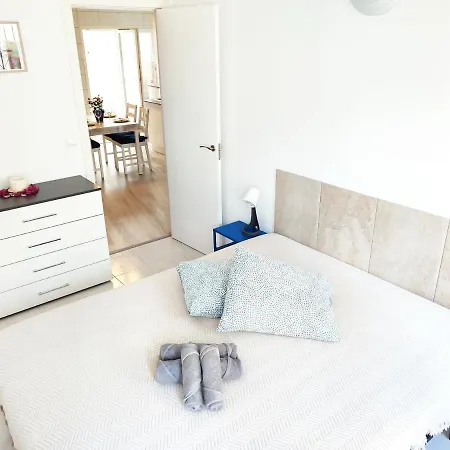 Bonito Estudio Con Patio Interior En