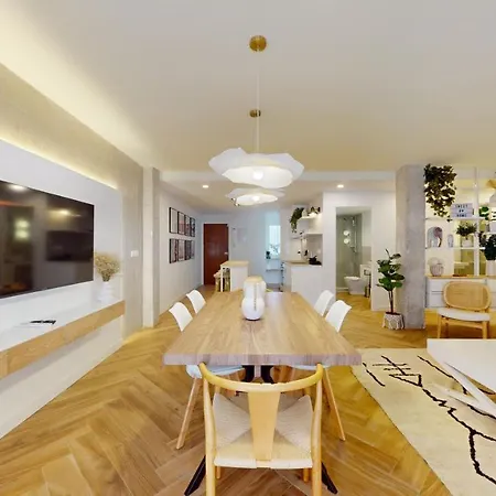 Stylish In With Ac And Balcony *