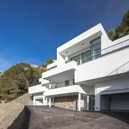 Las Nereidas Hills Villa *