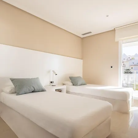Las Nereidas Villa *