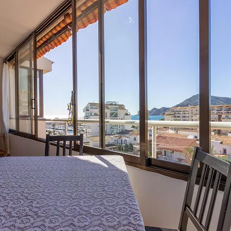 Amazing In With Kitchen Apartment *