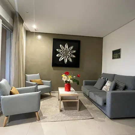 Lirios Hills Sea View Apartment