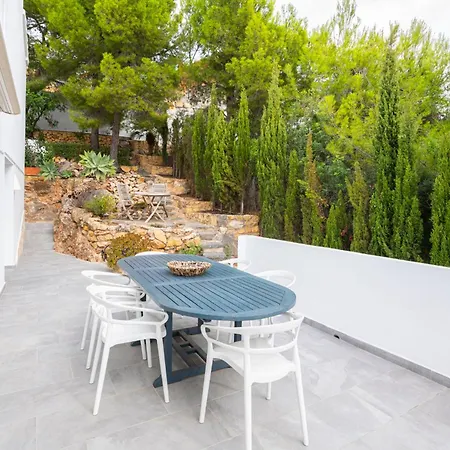 La Corniche Piscine, Parking & Wi-fi Villa