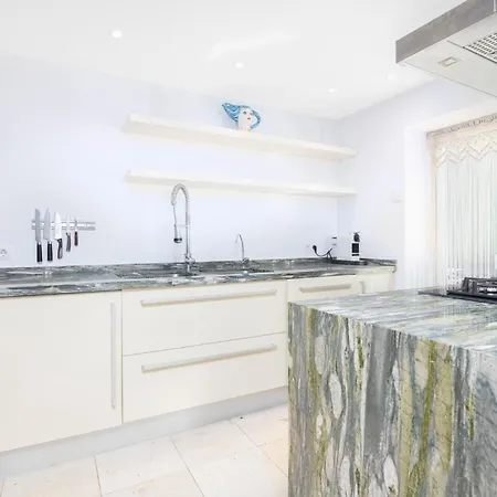 Villa La Corniche Piscine, Parking & Wi-fi Altea