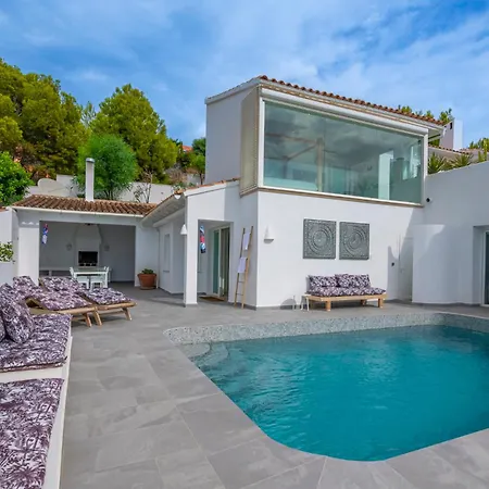 La Corniche Piscine, Parking & Wi-fi Villa