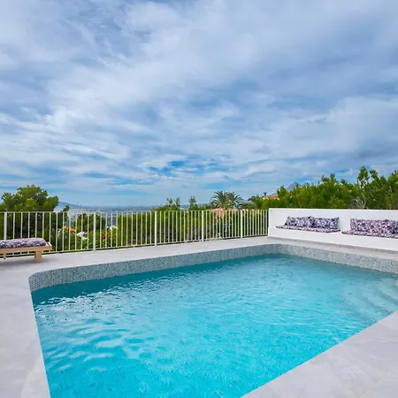 La Corniche Piscine, Parking & Wi-fi Villa