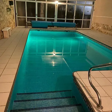 Benjamina Avec Piscine Climatisee Villa *