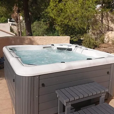 Villa With Pool And Hot Tub On Golf Course Altea
