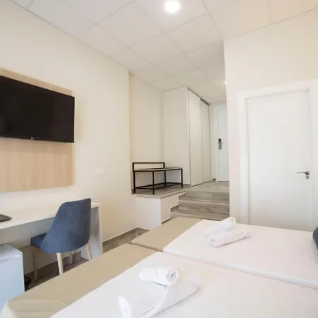 Karma Guest house *