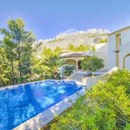 Villa Angela - *