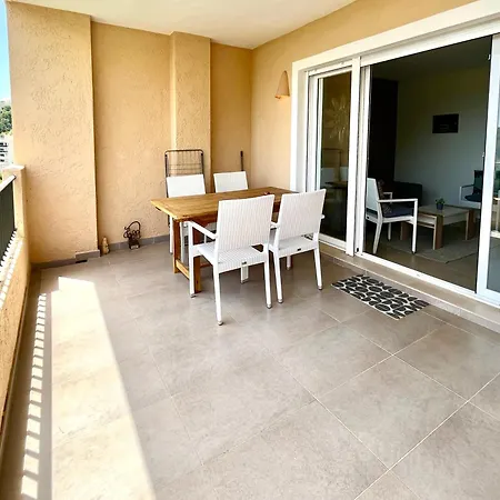 Lirios Hills Sea View Apartment *