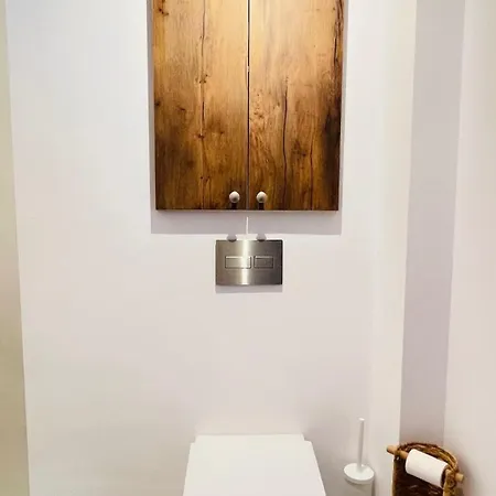 New Calm & Charming Loft Apartment *