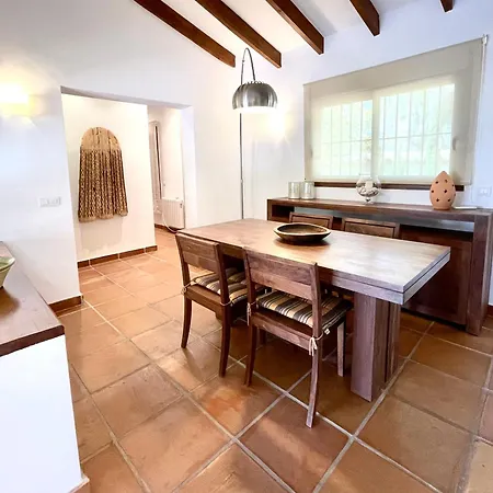 De Estilo Espanol Con Jardin Y Piscina Altea