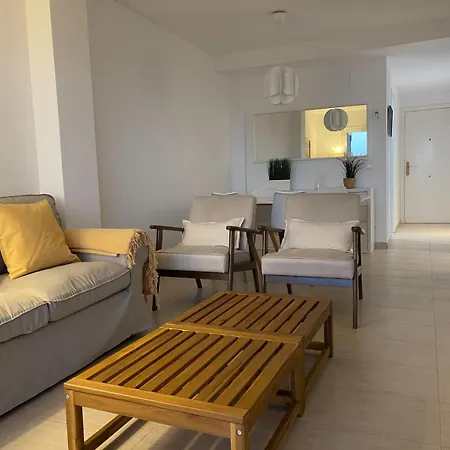 Apartment Precioso Apartamento En Primera Linea Del Puerto De Campomanes