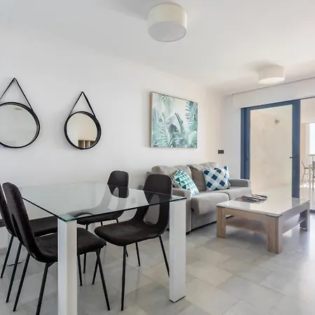 Terraza , 2 Rooms, 2 Bth, Pool ,parking Beach Apartment *
