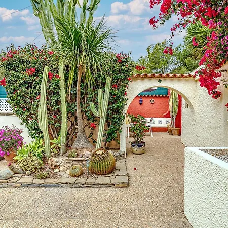 Pinos Villa