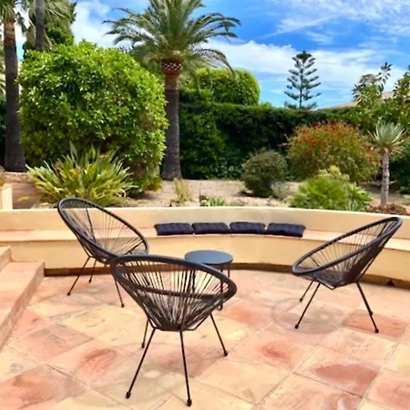De Estilo Espanol Con Jardin Y Piscina Altea