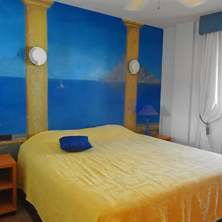 Sea And Garden View Mascarat Apartment *