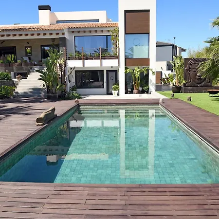 Apartment Suite Deluxe En Kharisma *