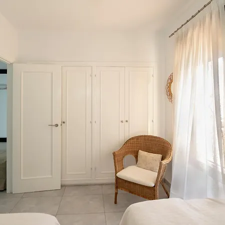 Apartment Sea View Over Mascarat